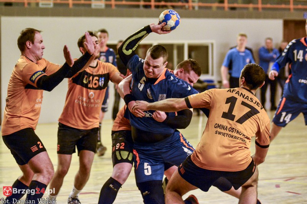 Olimp nokautuje rywali. Dobry mecz w wykonaniu Olimpijczyków.