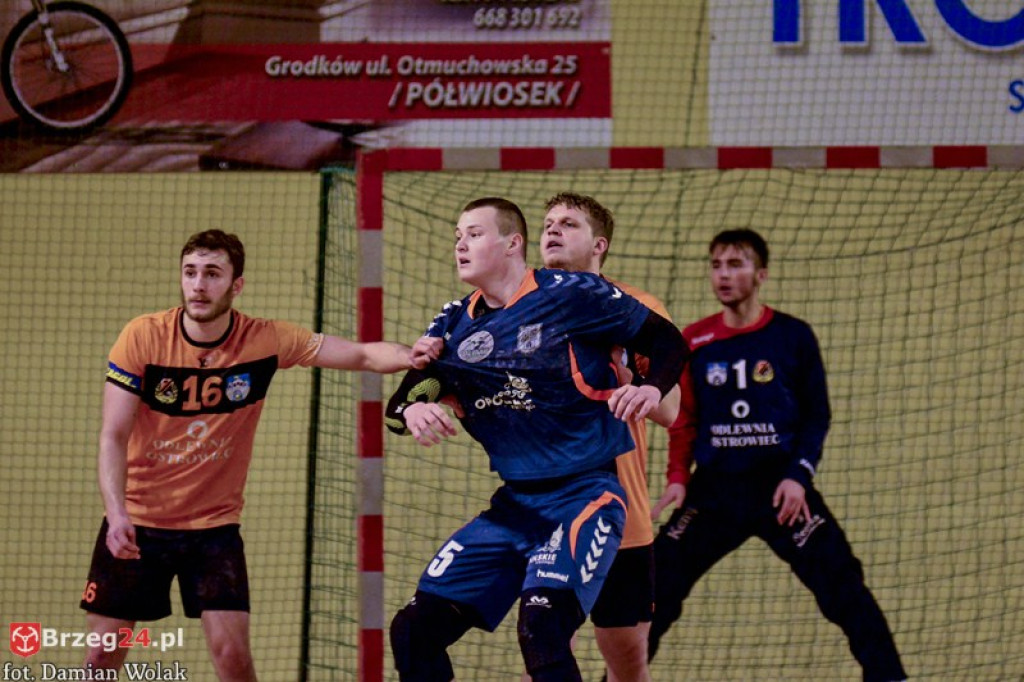 Olimp nokautuje rywali. Dobry mecz w wykonaniu Olimpijczyków.