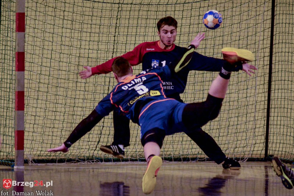 Olimp nokautuje rywali. Dobry mecz w wykonaniu Olimpijczyków.