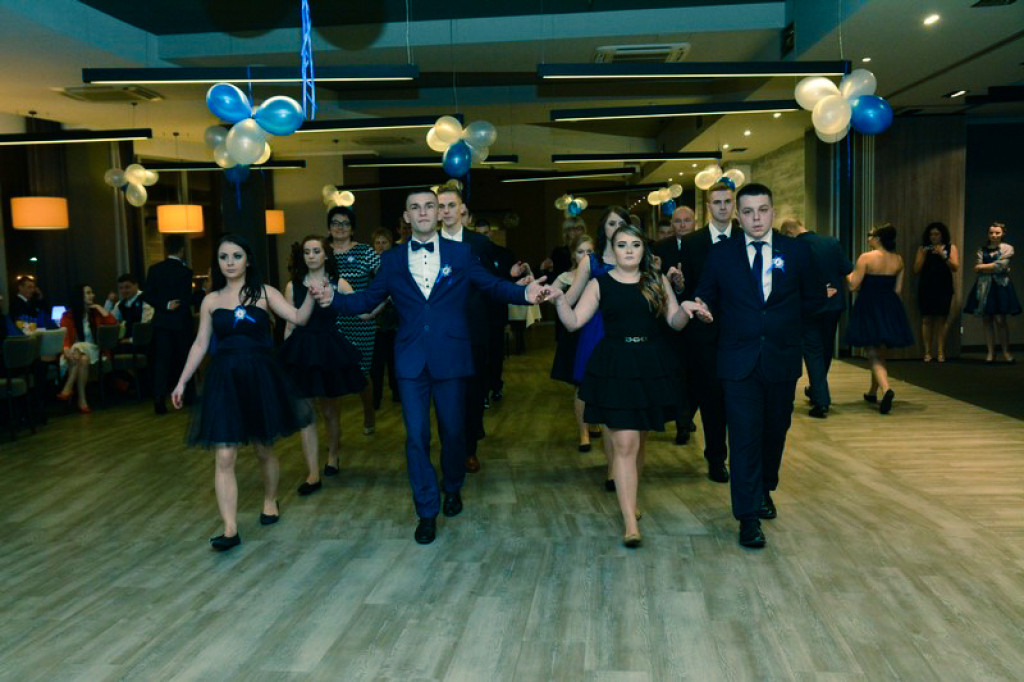 Studniówka Zespołu Szkół Budowlanych w Brzegu [fotogaleria]