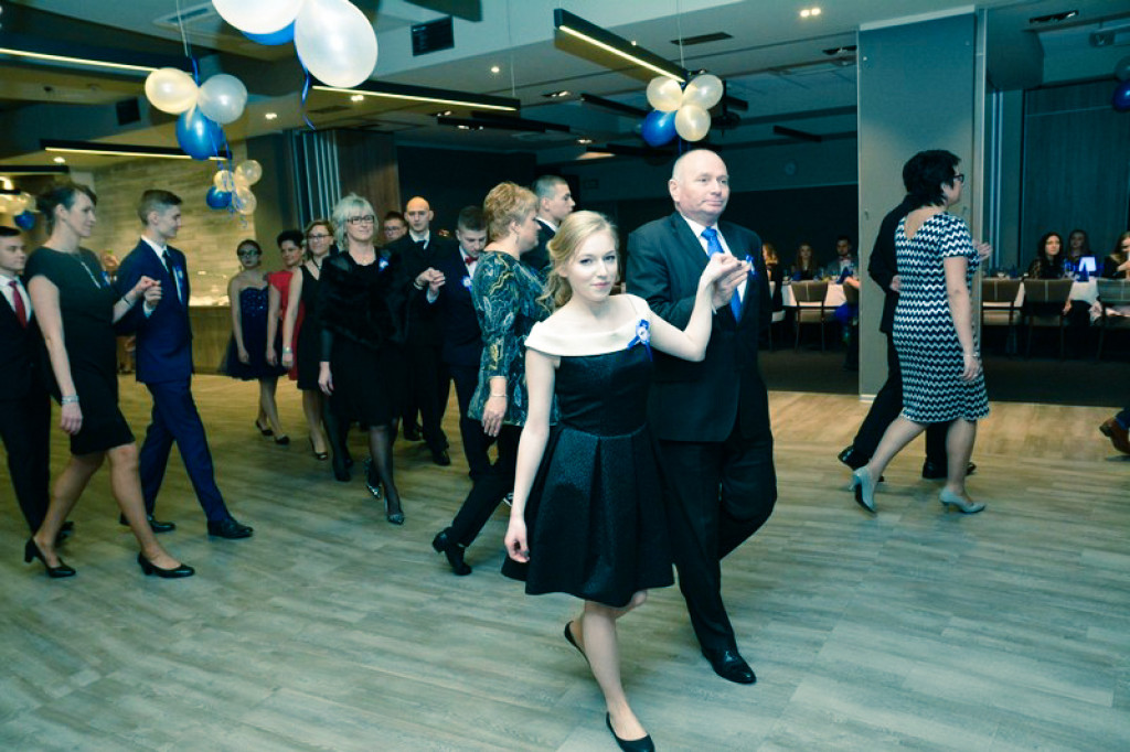 Studniówka Zespołu Szkół Budowlanych w Brzegu [fotogaleria]