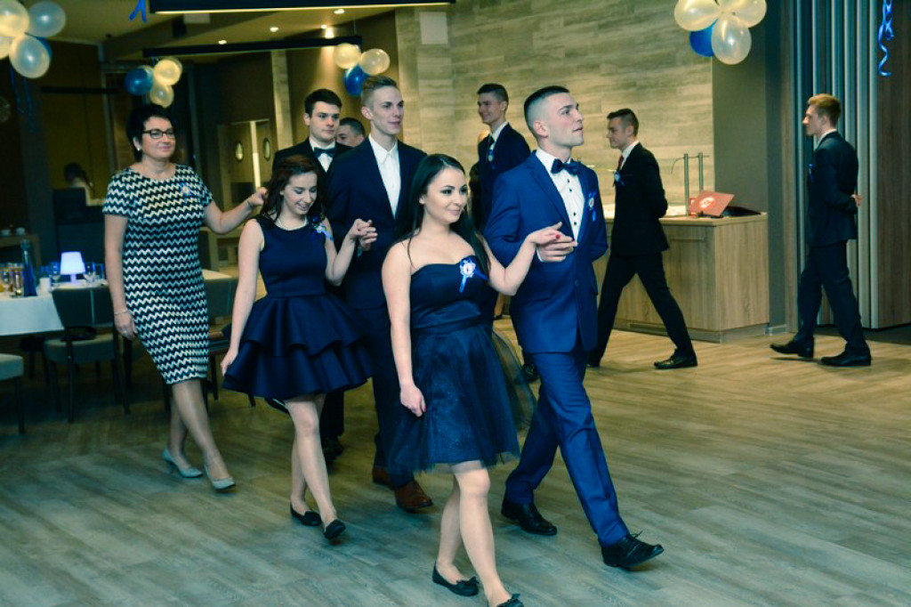 Studniówka Zespołu Szkół Budowlanych w Brzegu [fotogaleria]