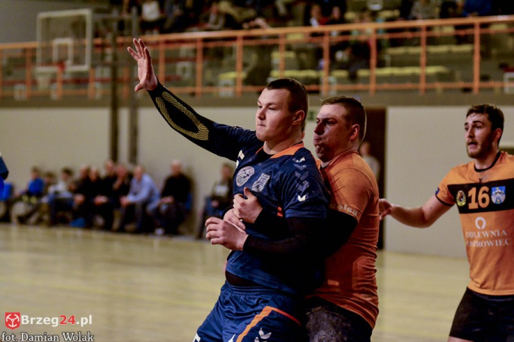 Olimp nokautuje rywali. Dobry mecz w wykonaniu Olimpijczyków.