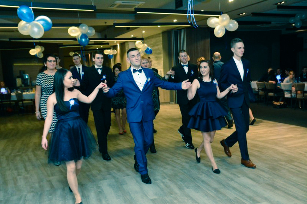 Studniówka Zespołu Szkół Budowlanych w Brzegu [fotogaleria]