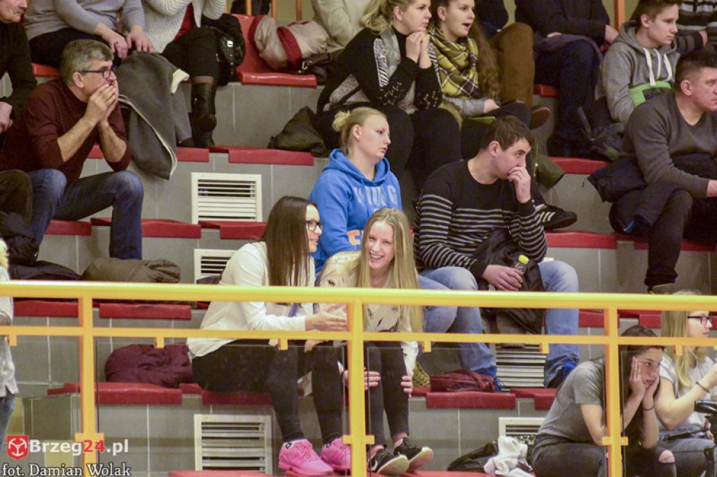 Olimp nokautuje rywali. Dobry mecz w wykonaniu Olimpijczyków.