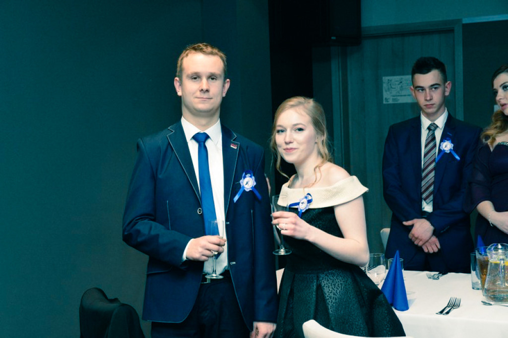 Studniówka Zespołu Szkół Budowlanych w Brzegu [fotogaleria]