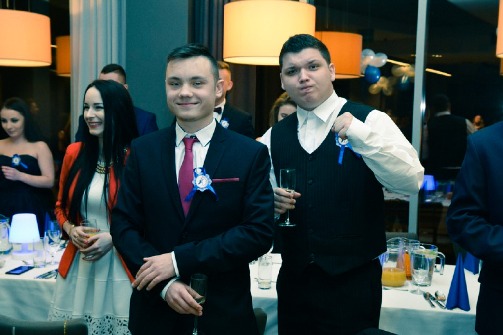 Studniówka Zespołu Szkół Budowlanych w Brzegu [fotogaleria]