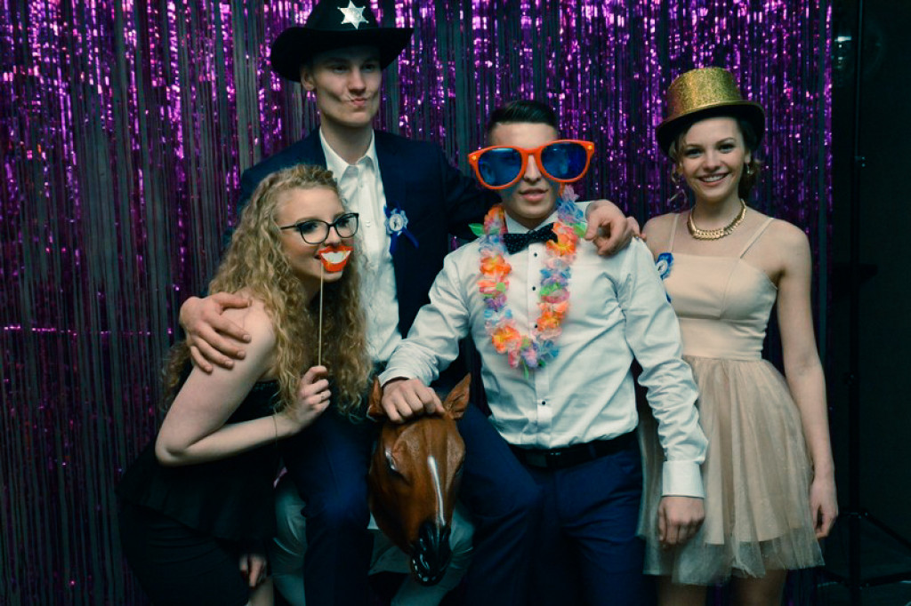 Studniówka Zespołu Szkół Budowlanych w Brzegu [fotogaleria]