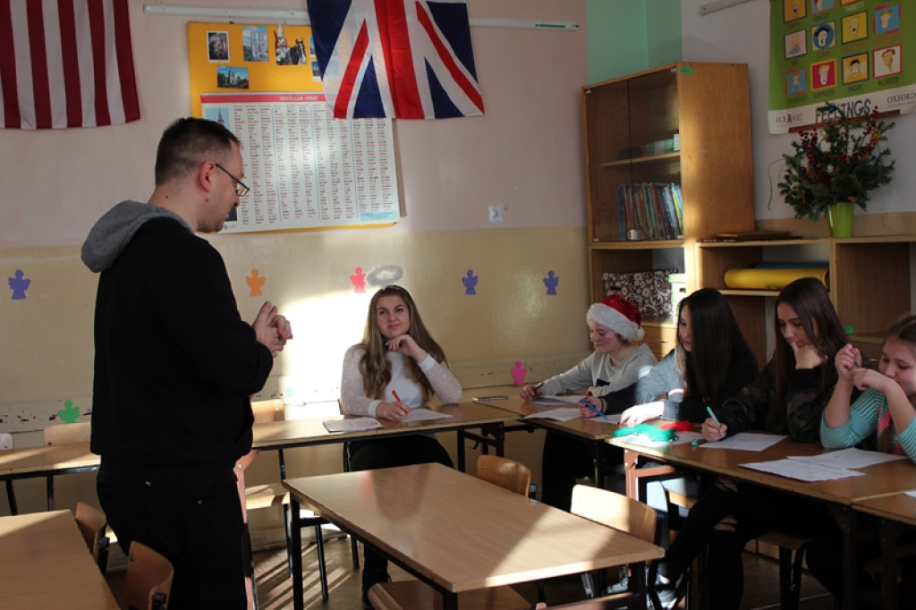 BLIŻEJ ŚWIĄTECZNYCH TRADYCJI KRAJÓW OBCOJĘZYCZNYCH