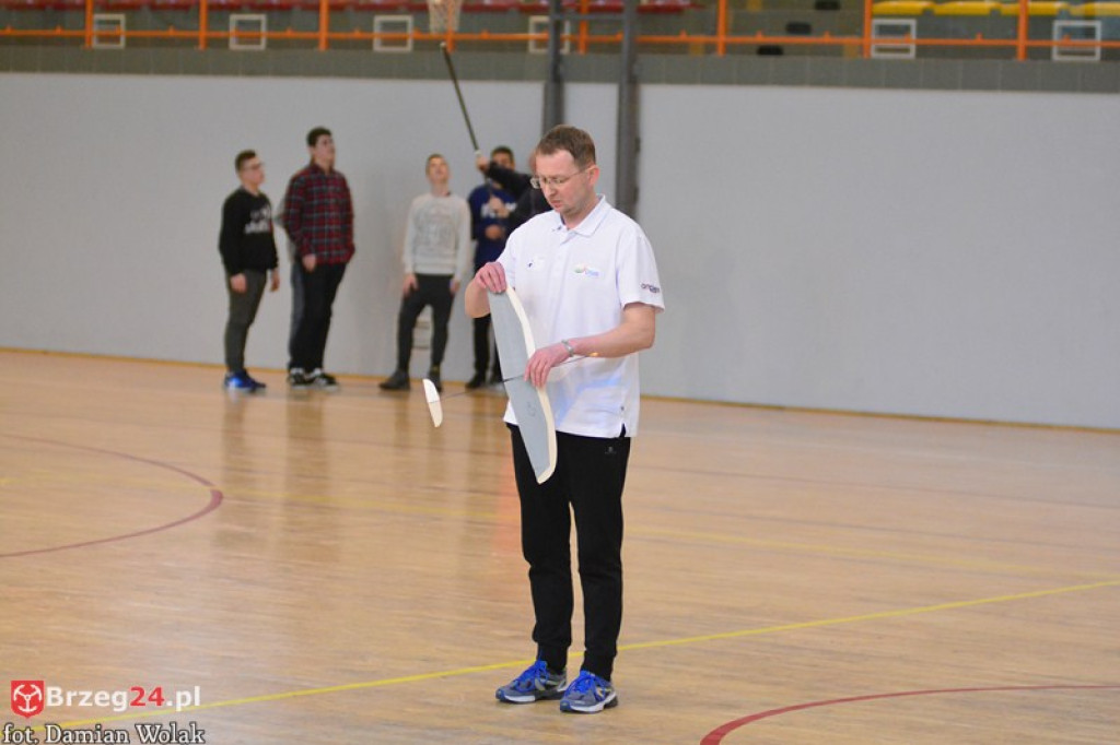 Halowe zawody modelarskie w kategorii F1N w Grodkowie [zdjęcia, wideo]