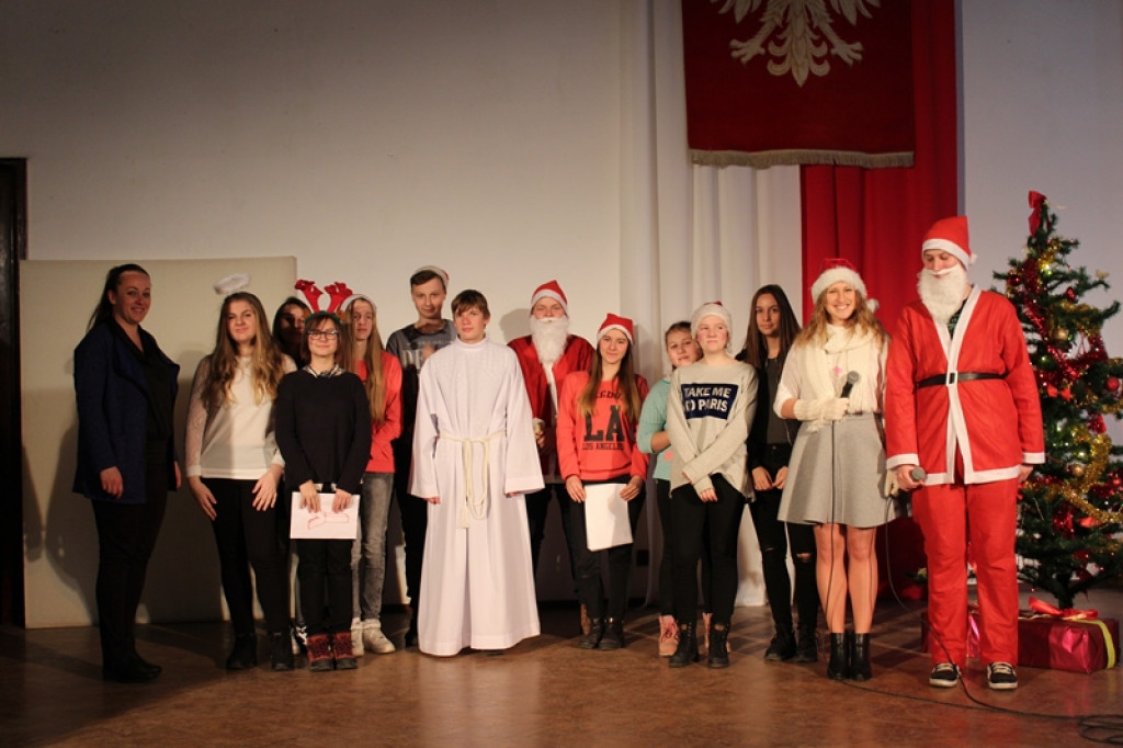 BLIŻEJ ŚWIĄTECZNYCH TRADYCJI KRAJÓW OBCOJĘZYCZNYCH