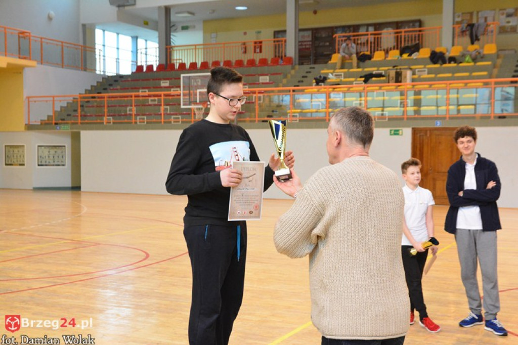 Halowe zawody modelarskie w kategorii F1N w Grodkowie [zdjęcia, wideo]