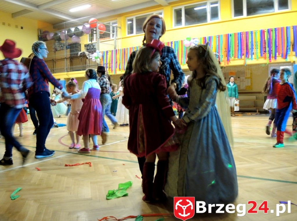 Niech żyje bal ... w ÓSEMCE