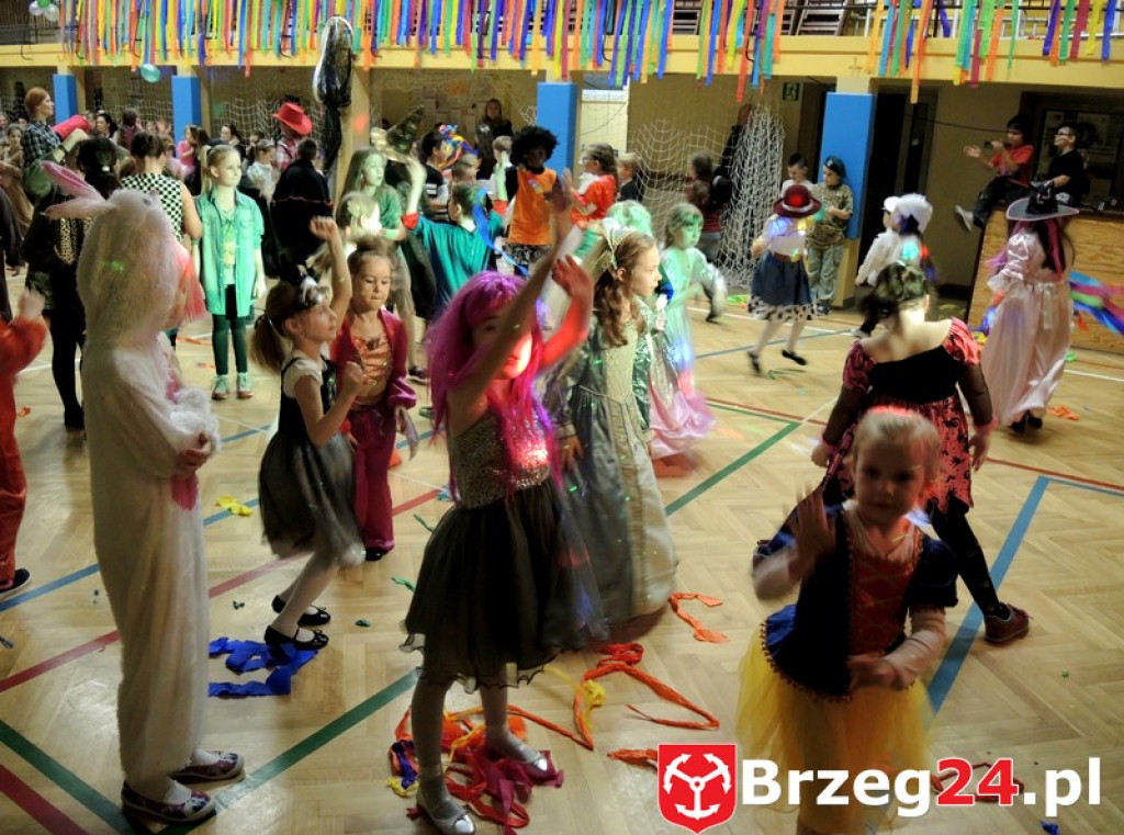 Niech żyje bal ... w ÓSEMCE