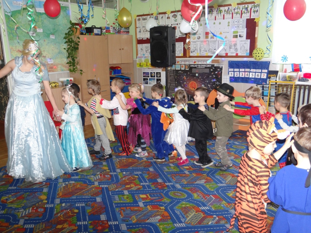 Przedszkolaki z Krzyżowic odwiedziły Krainę Lodu