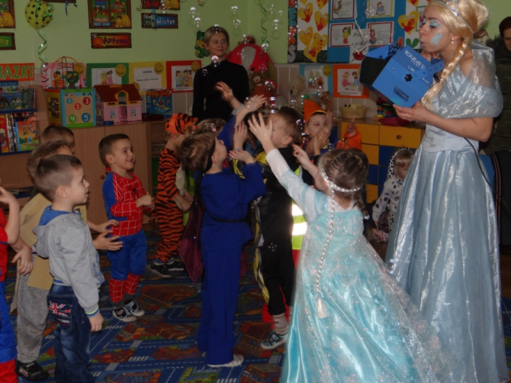 Przedszkolaki z Krzyżowic odwiedziły Krainę Lodu