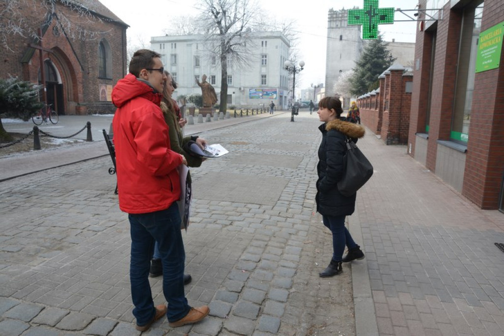 Niecodzienna kampania społeczna na ulicach Grodkowa - 