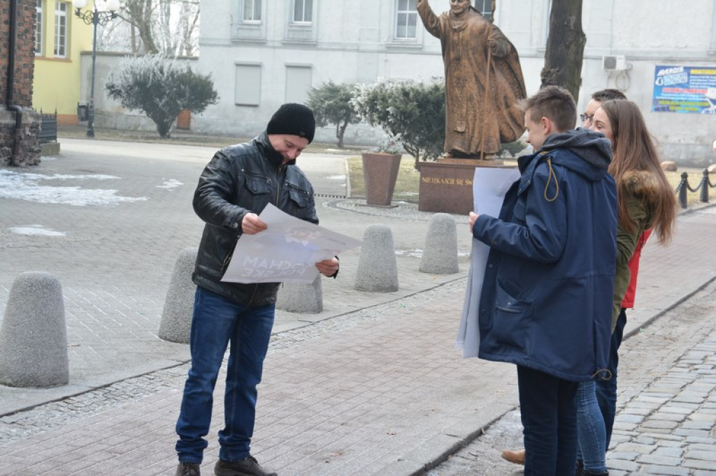 Niecodzienna kampania społeczna na ulicach Grodkowa - 