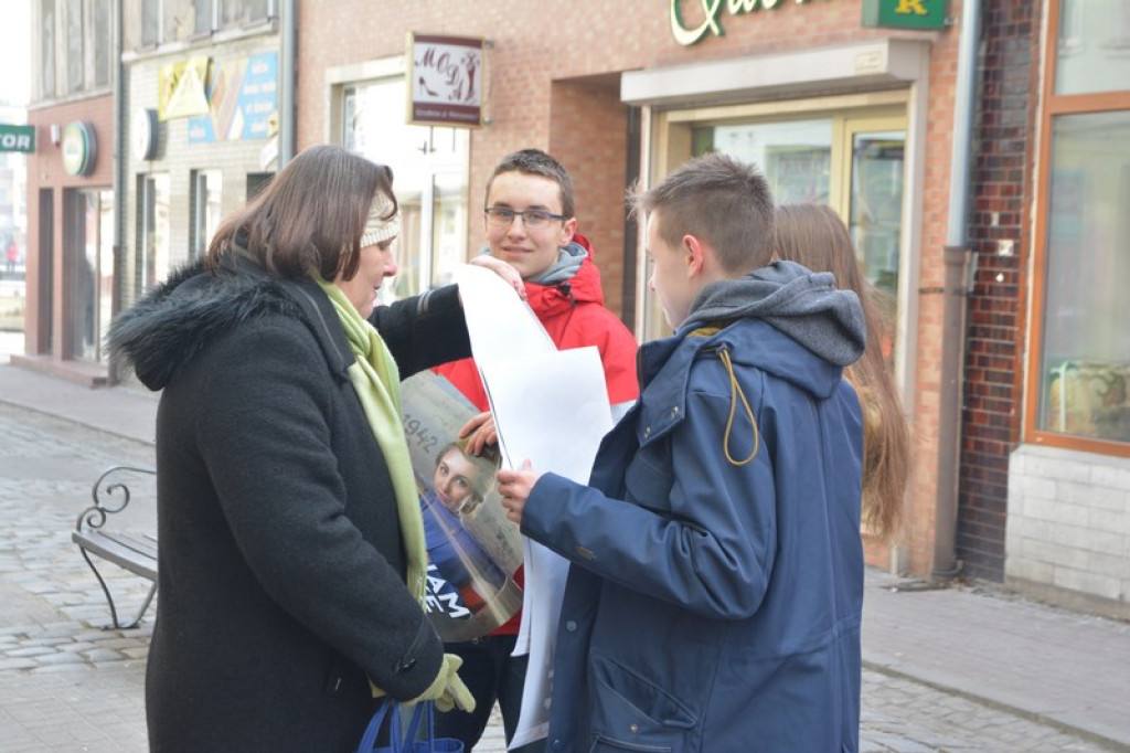 Niecodzienna kampania społeczna na ulicach Grodkowa - 