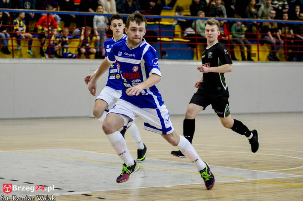 Akademicy wygrywają w starciu z Gredarem