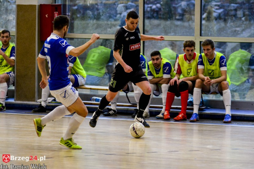 Akademicy wygrywają w starciu z Gredarem