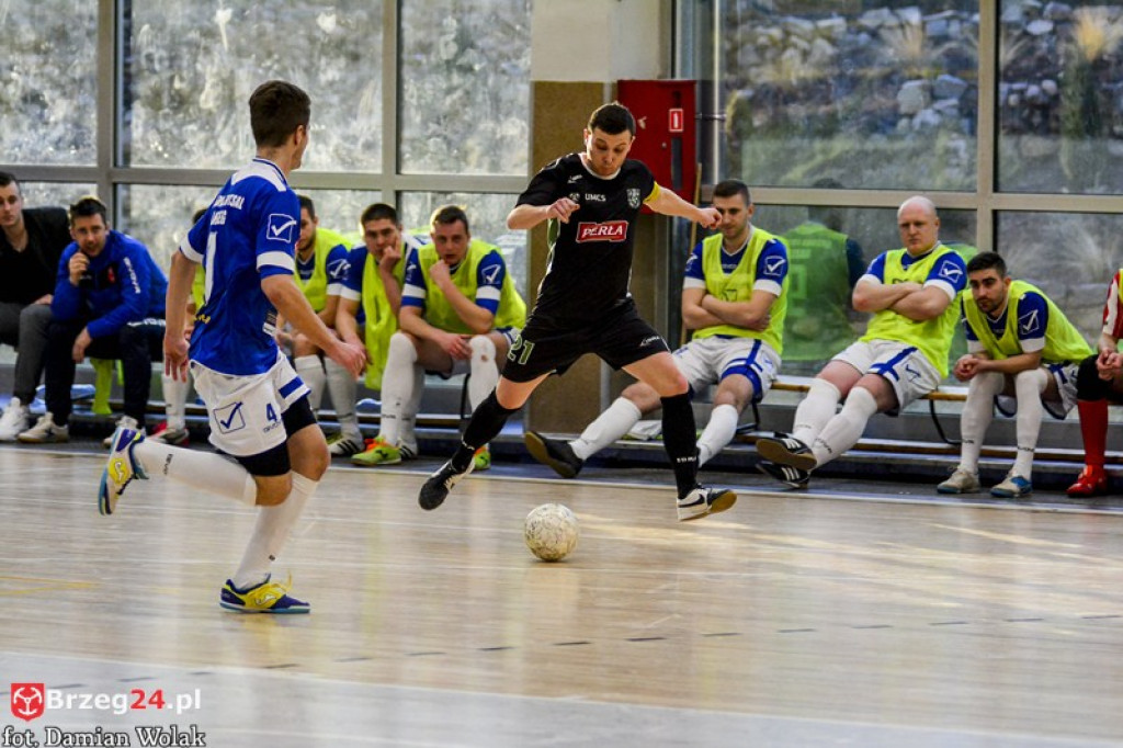 Akademicy wygrywają w starciu z Gredarem