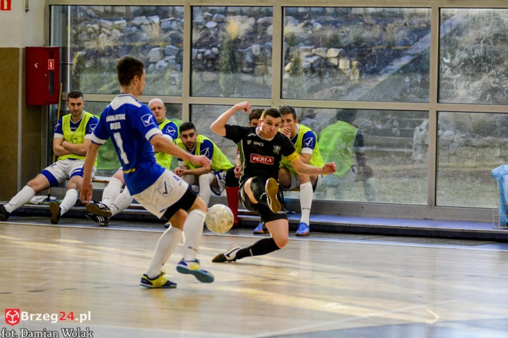 Akademicy wygrywają w starciu z Gredarem