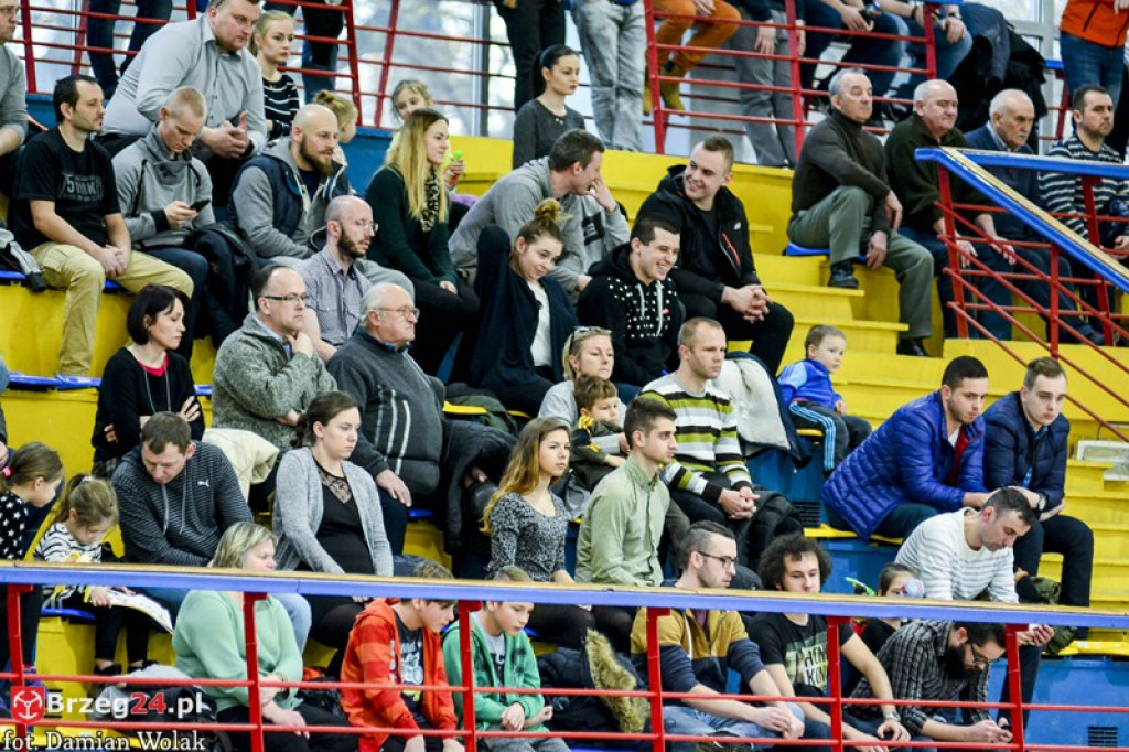 Akademicy wygrywają w starciu z Gredarem