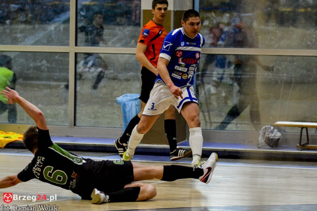 Akademicy wygrywają w starciu z Gredarem