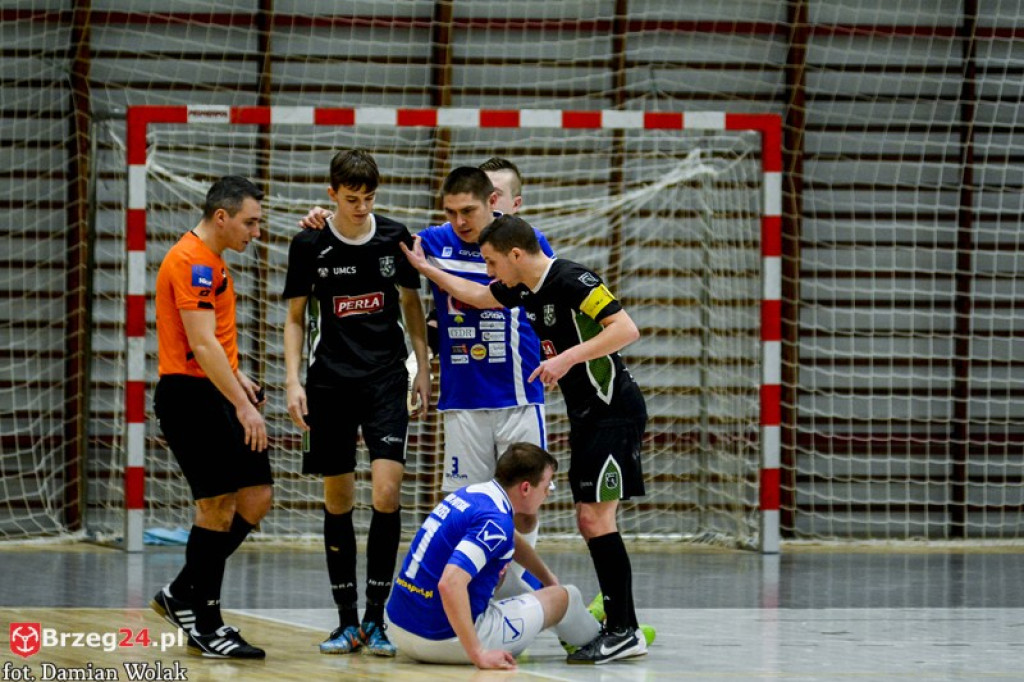 Akademicy wygrywają w starciu z Gredarem