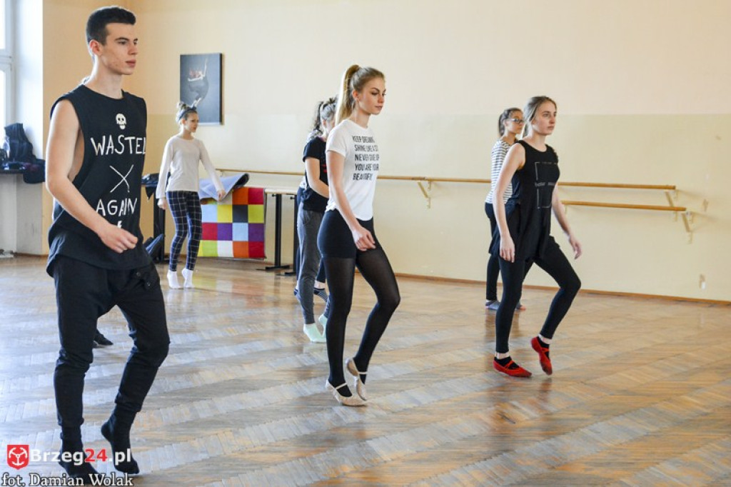 Wybitni instruktorzy tańca odwiedzili Brzeskie Centrum Kultury. 