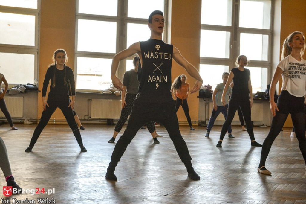 Wybitni instruktorzy tańca odwiedzili Brzeskie Centrum Kultury. 