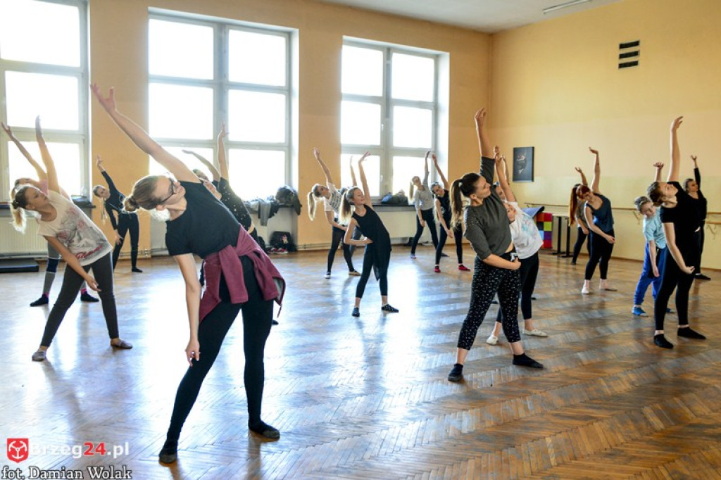 Wybitni instruktorzy tańca odwiedzili Brzeskie Centrum Kultury. 