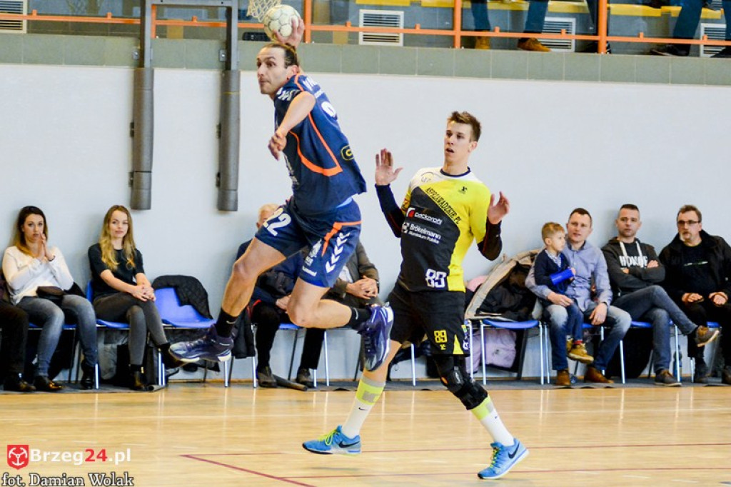 Smutek i żal. Porażka Olimpu z ASPR Zawadzkie