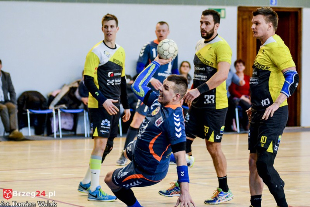 Smutek i żal. Porażka Olimpu z ASPR Zawadzkie