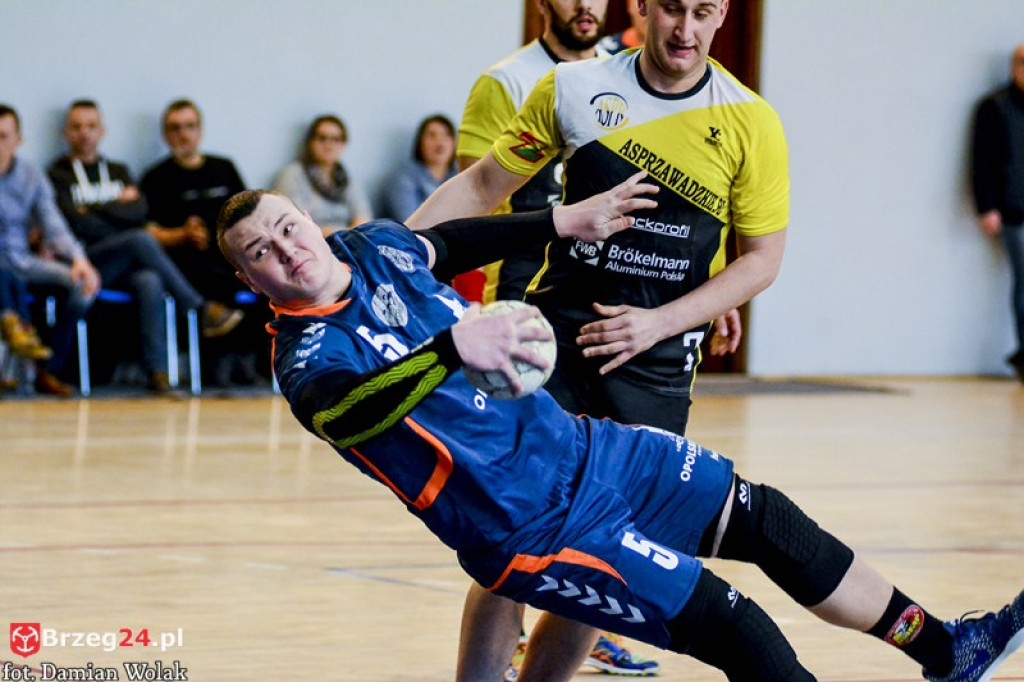 Smutek i żal. Porażka Olimpu z ASPR Zawadzkie