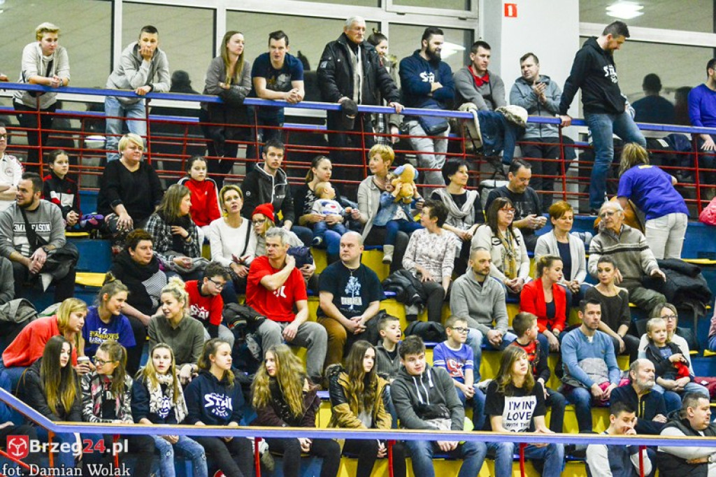 Ostrovia za mocna. Porażka KSK Stal Brzeg w hicie kolejki [galeria]