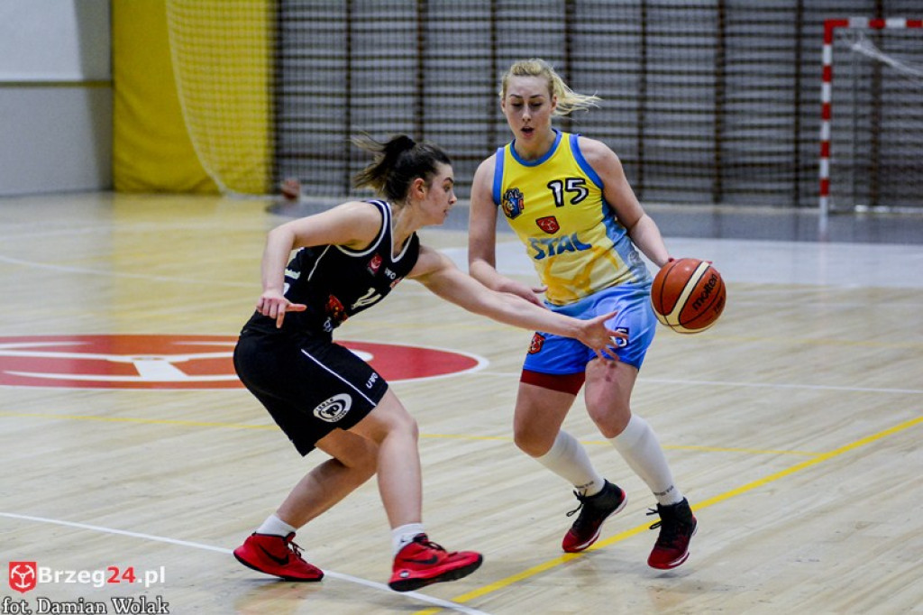 Ostrovia za mocna. Porażka KSK Stal Brzeg w hicie kolejki [galeria]