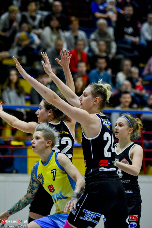 Ostrovia za mocna. Porażka KSK Stal Brzeg w hicie kolejki [galeria]