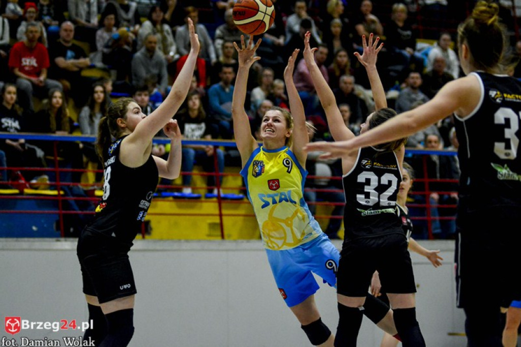 Ostrovia za mocna. Porażka KSK Stal Brzeg w hicie kolejki [galeria]