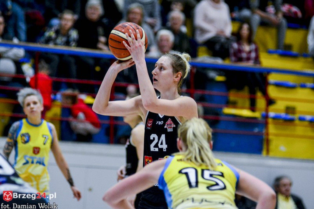 Ostrovia za mocna. Porażka KSK Stal Brzeg w hicie kolejki [galeria]