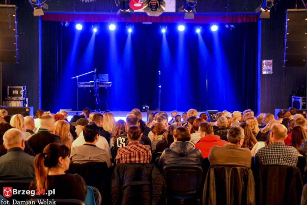 Zespół Weekend w Grodkowie [zdjęcia, wideo]