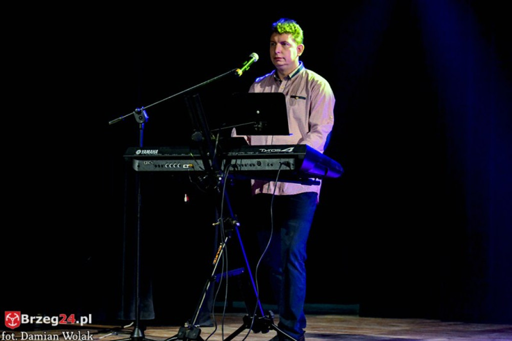 Zespół Weekend w Grodkowie [zdjęcia, wideo]