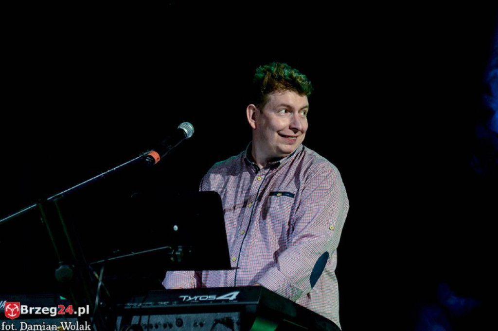 Zespół Weekend w Grodkowie [zdjęcia, wideo]