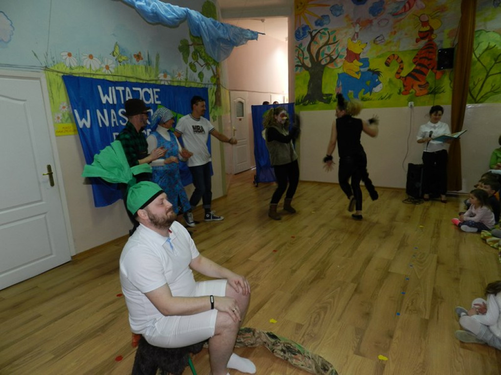 Rodzice -Dzieciom, czyli spektakl pt. 