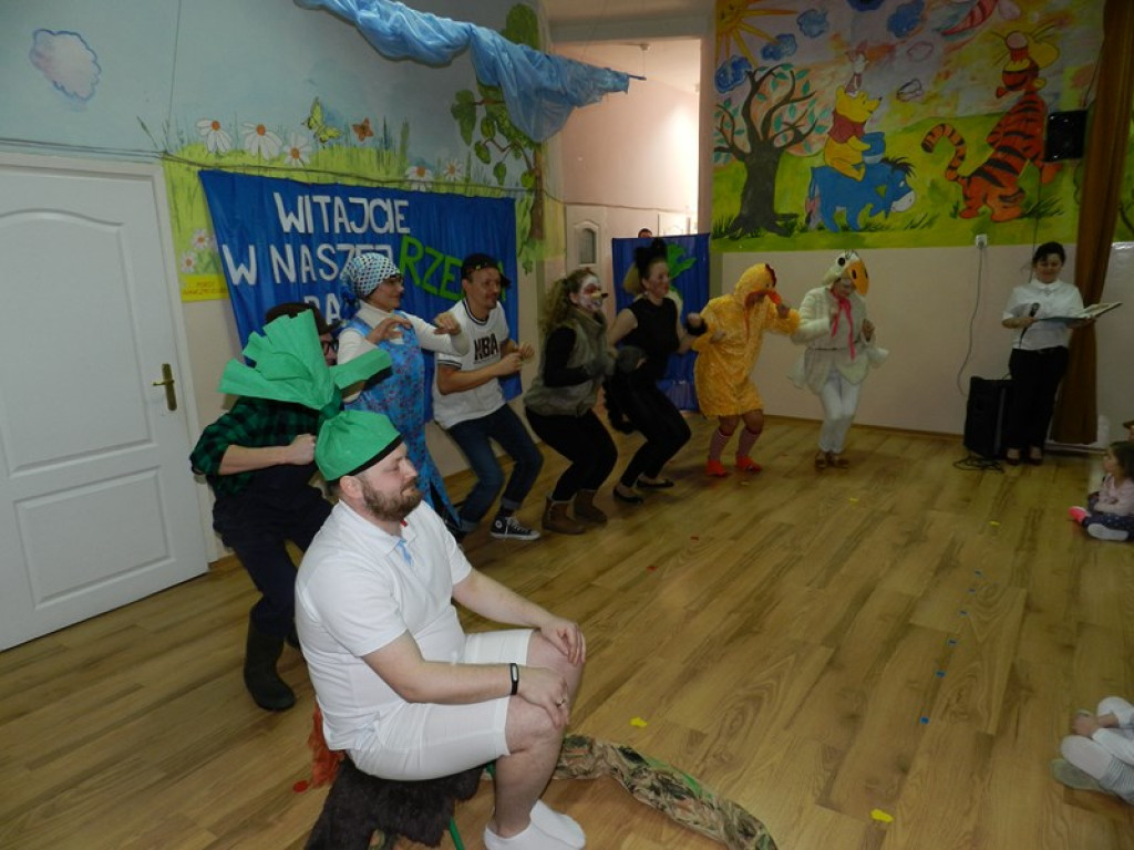 Rodzice -Dzieciom, czyli spektakl pt. 