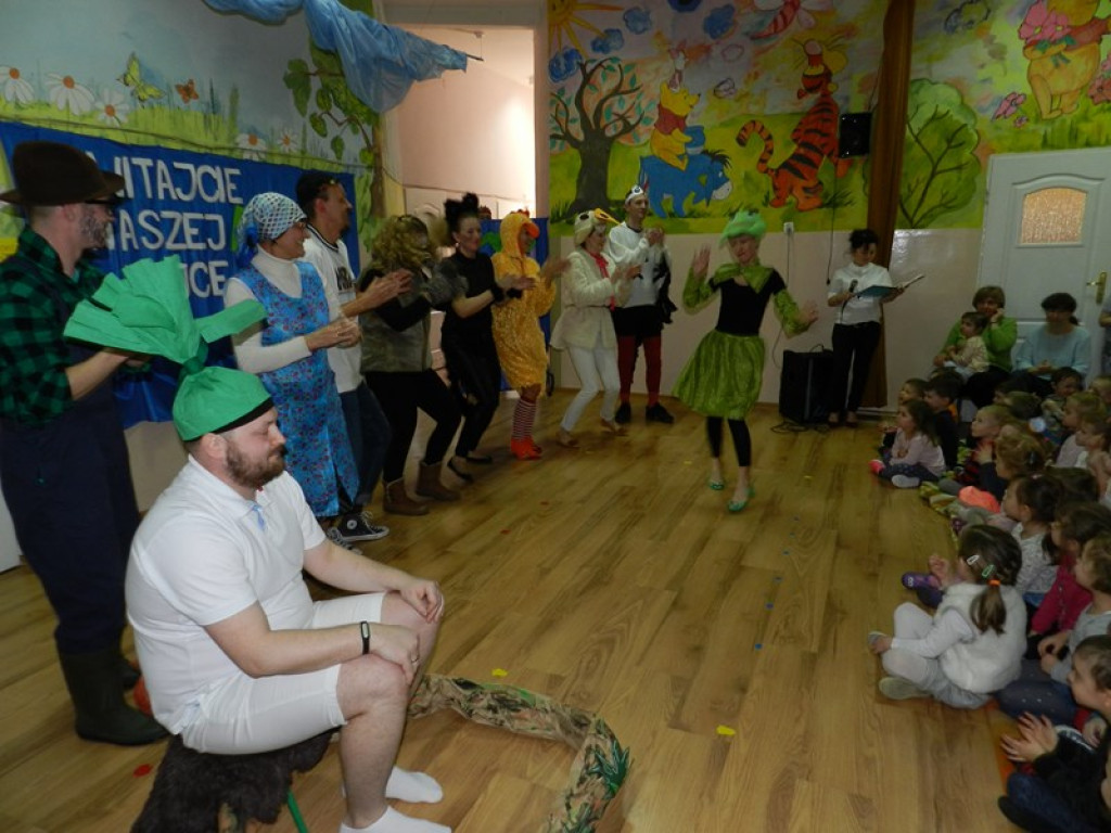 Rodzice -Dzieciom, czyli spektakl pt. 