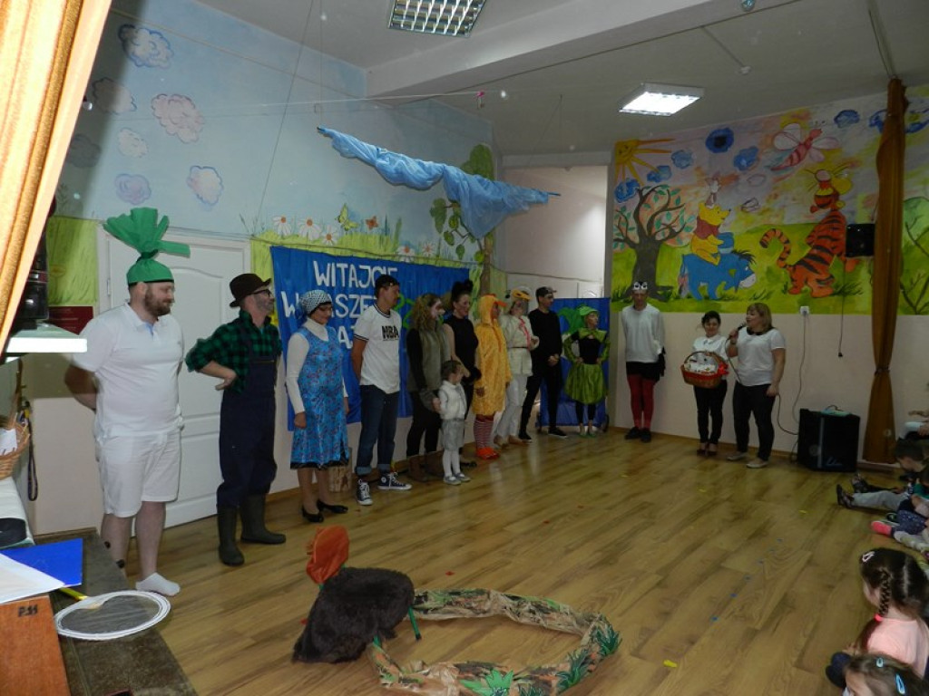 Rodzice -Dzieciom, czyli spektakl pt. 