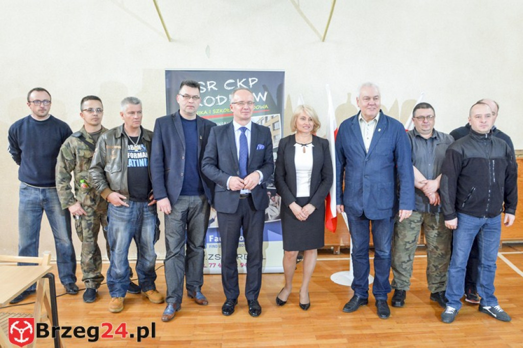 Profesor Krzysztof Szwagrzyk w ZS Centrum Kształcenia Praktycznego w Grodkowie [film, zdjęcia]