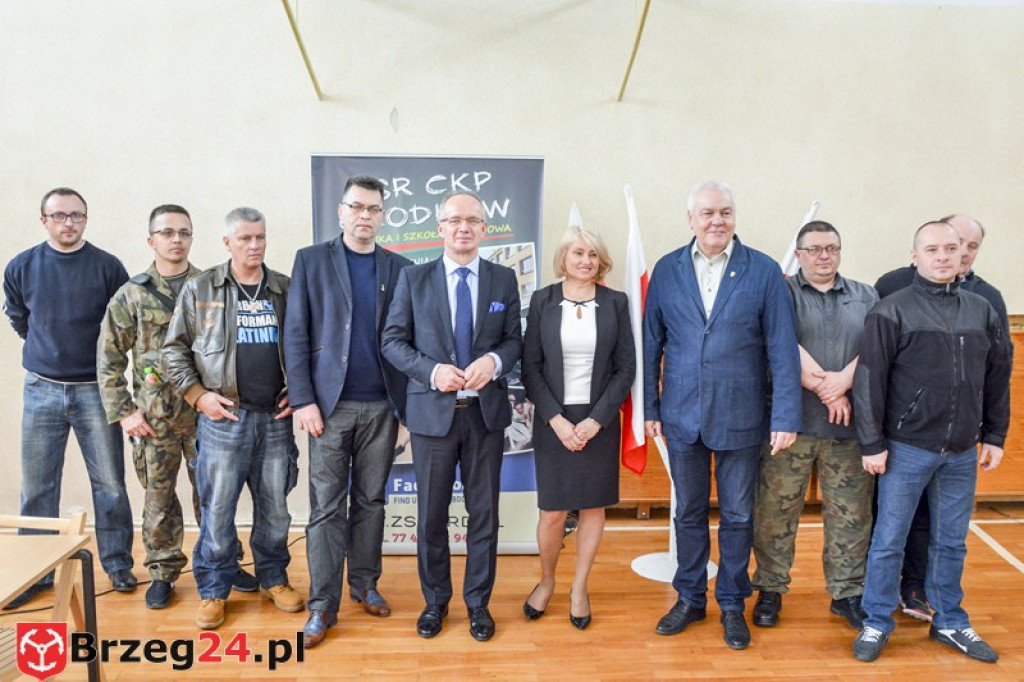 Profesor Krzysztof Szwagrzyk w ZS Centrum Kształcenia Praktycznego w Grodkowie [film, zdjęcia]